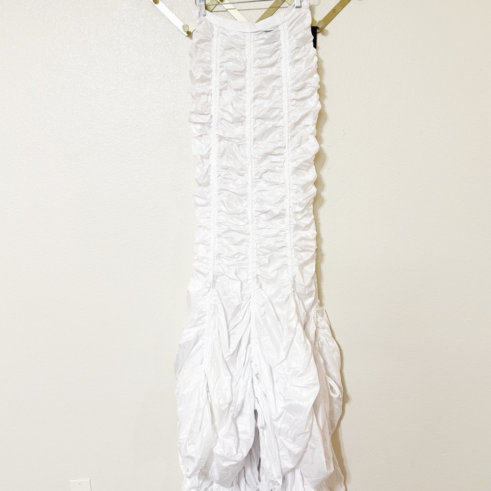 NWT Norma Kamali Parachute Gathered White Fishtail Maxi Train Skirt size large - Picture 14 of 16